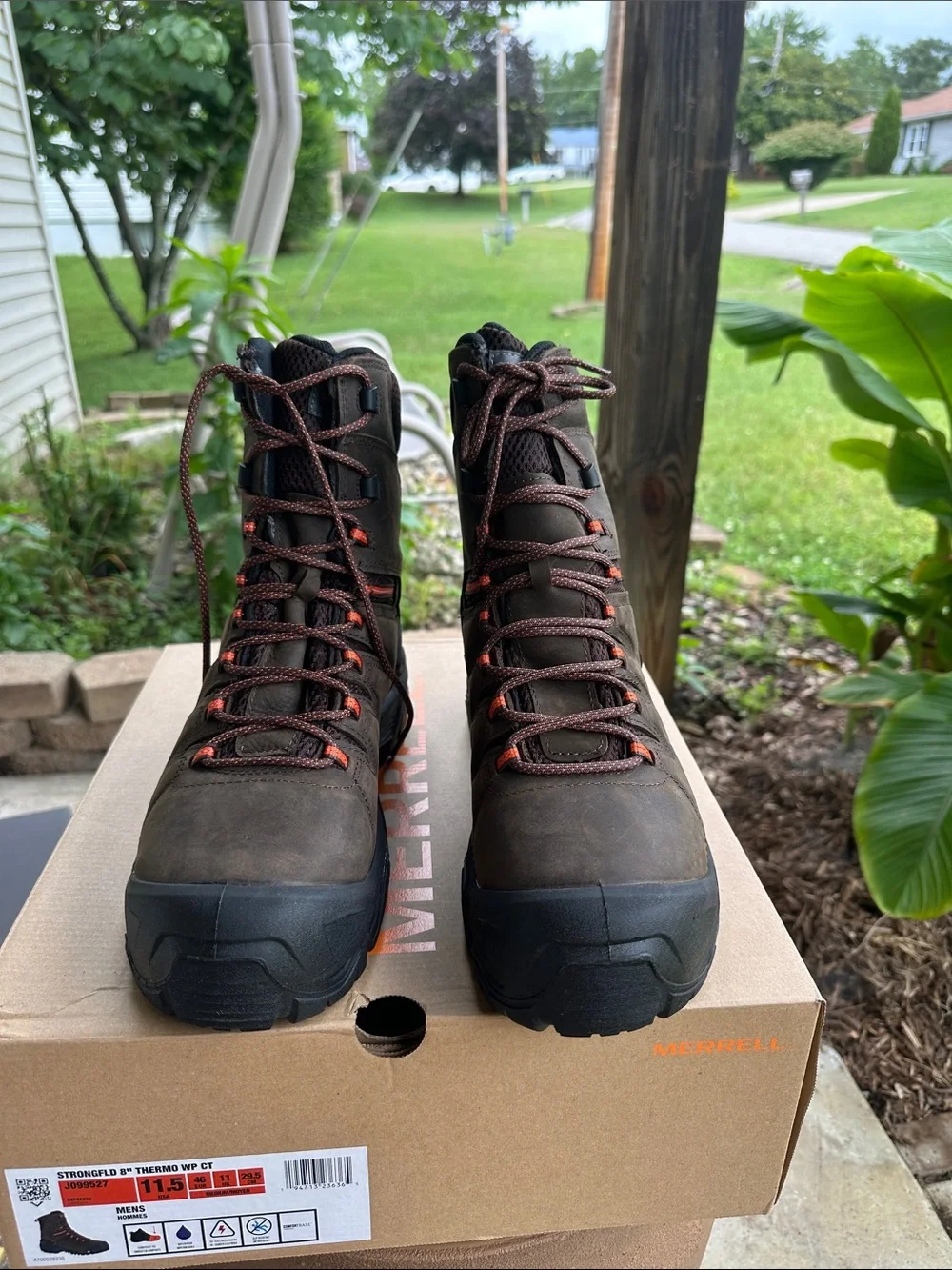 Merrell Strongfield 8